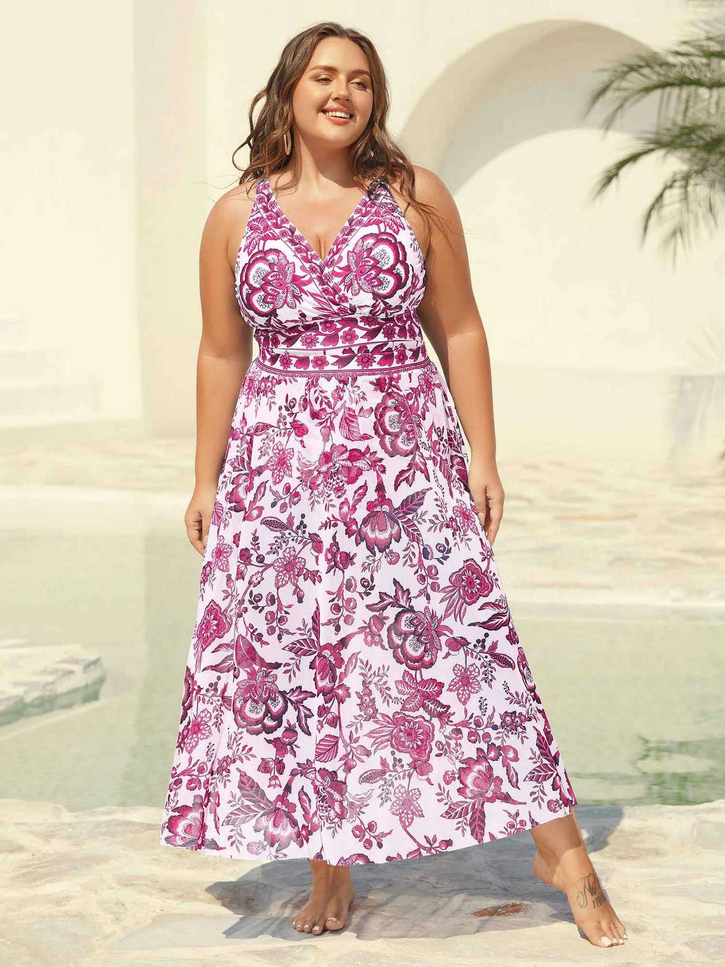 New Style Fashionable Unique Printed Plus-Size Halter Bikini Set Beachwear